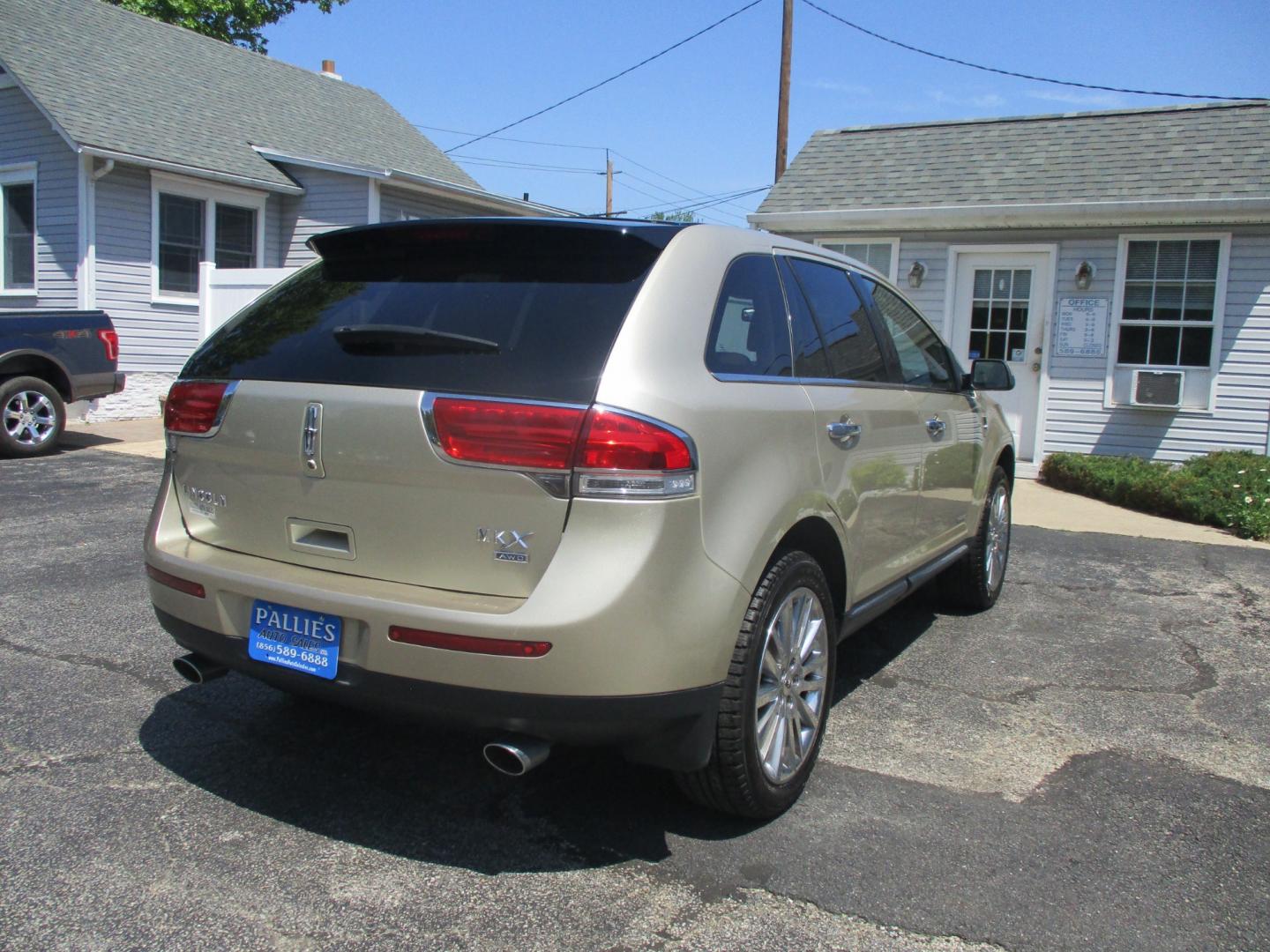 2011 GOLD Lincoln MKX (2LMDJ8JK4BB) , AUTOMATIC transmission, located at 540a Delsea Drive, Sewell, NJ, 08080, (856) 589-6888, 39.752560, -75.111206 - Photo#7